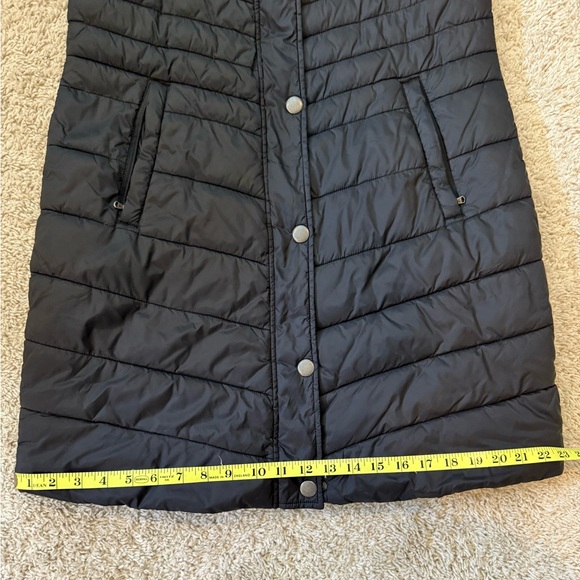Women's Tek Gear SZ M Black Quilted Hooded (detachable) coat. Knee length. - Picture 9 of 11
